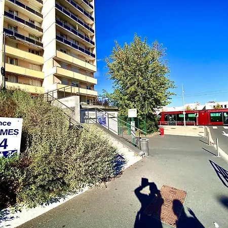 Les Meubles Les Domes Du Parc Apartment