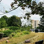 Les Meubles Les Domes Du Parc كليرمونت-فيراند