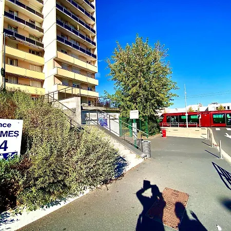 Les Meubles Les Domes Du Parc Lägenhet *